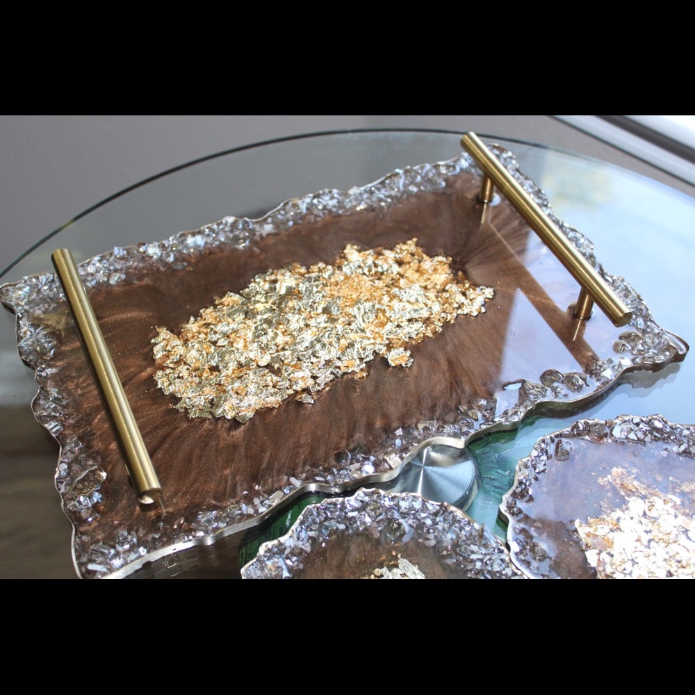 Handmade Brown Resin Tray With Handles And Coasters - Picture 13 of 13